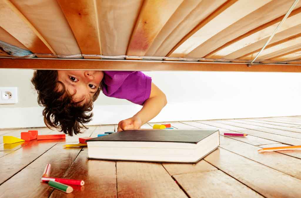 libros bajo la cama evitan buen descanso